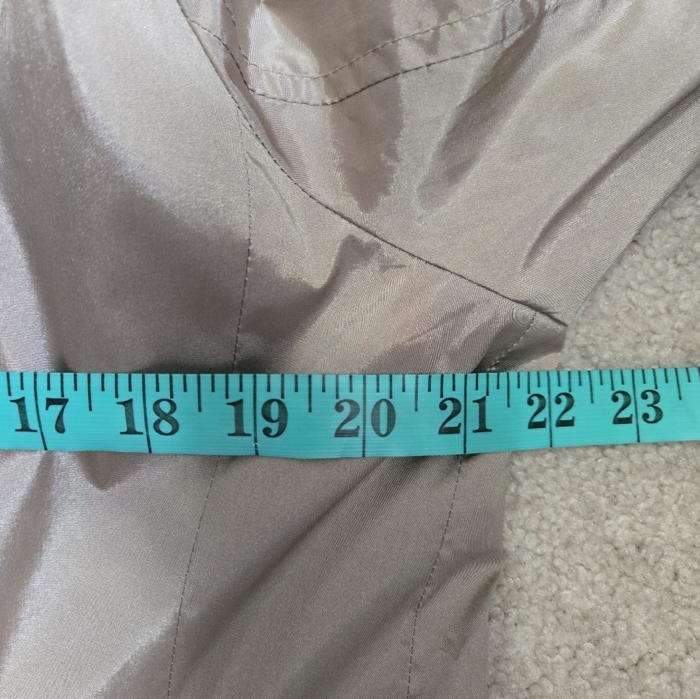 CREENSTONE NWT Metallic Tan Double-Breasted Coat. Size 42/ Med - Picture 15 of 16